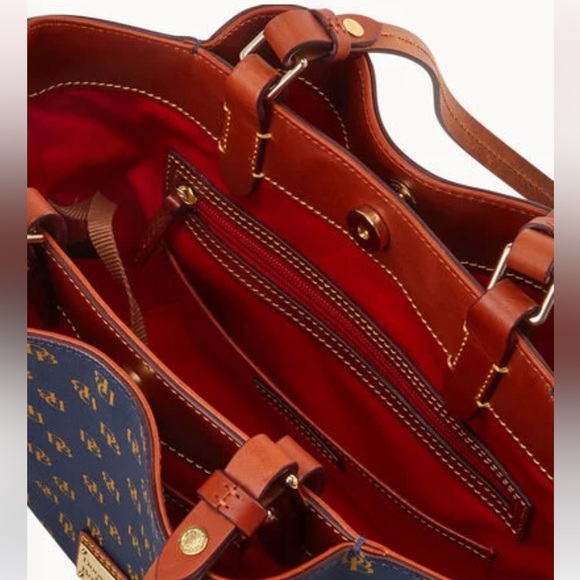 Dooney & Bourke Gretta Small Flynn - Picture 3 of 13